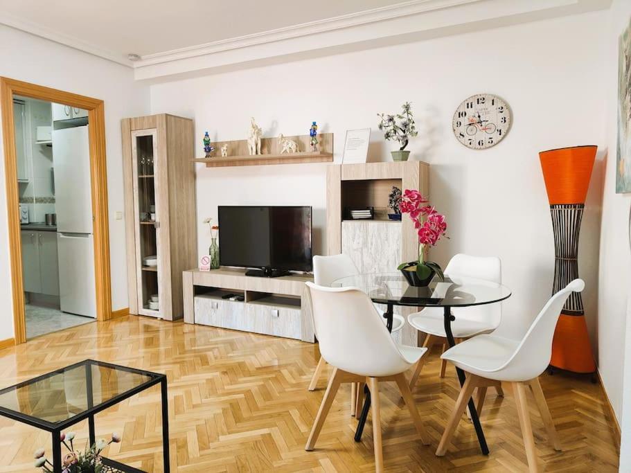 Apartamentos Turisticos Seviro มาดริด ภายนอก รูปภาพ